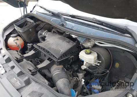 2019 Mercedes-Benz Sprinter 2500 High Roof V6 z USA, uszkodzony, nr VIN WD4PF1CD3KP120716